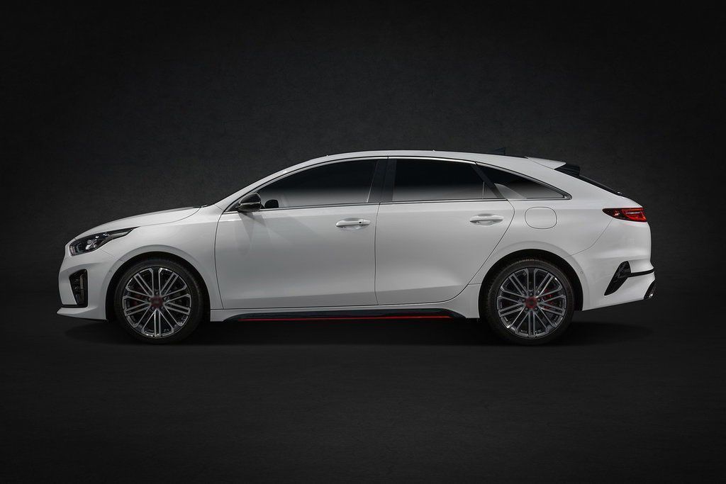 Интерьер/салон нового автомобиля Kia ProCeed