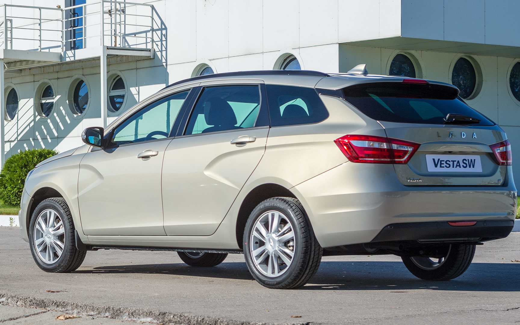 Интерьер/салон нового автомобиля LADA Vesta SW