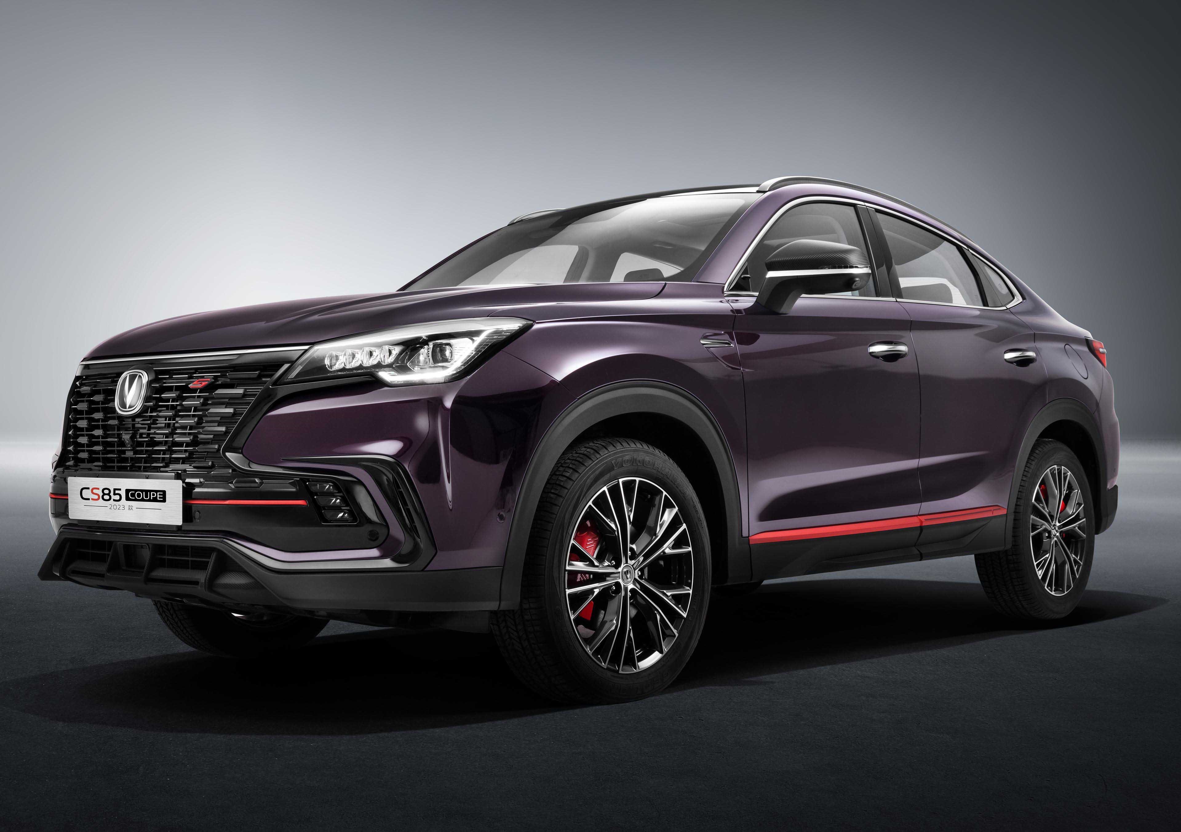 Внешний вид нового автомобиля Changan CS85COUPE