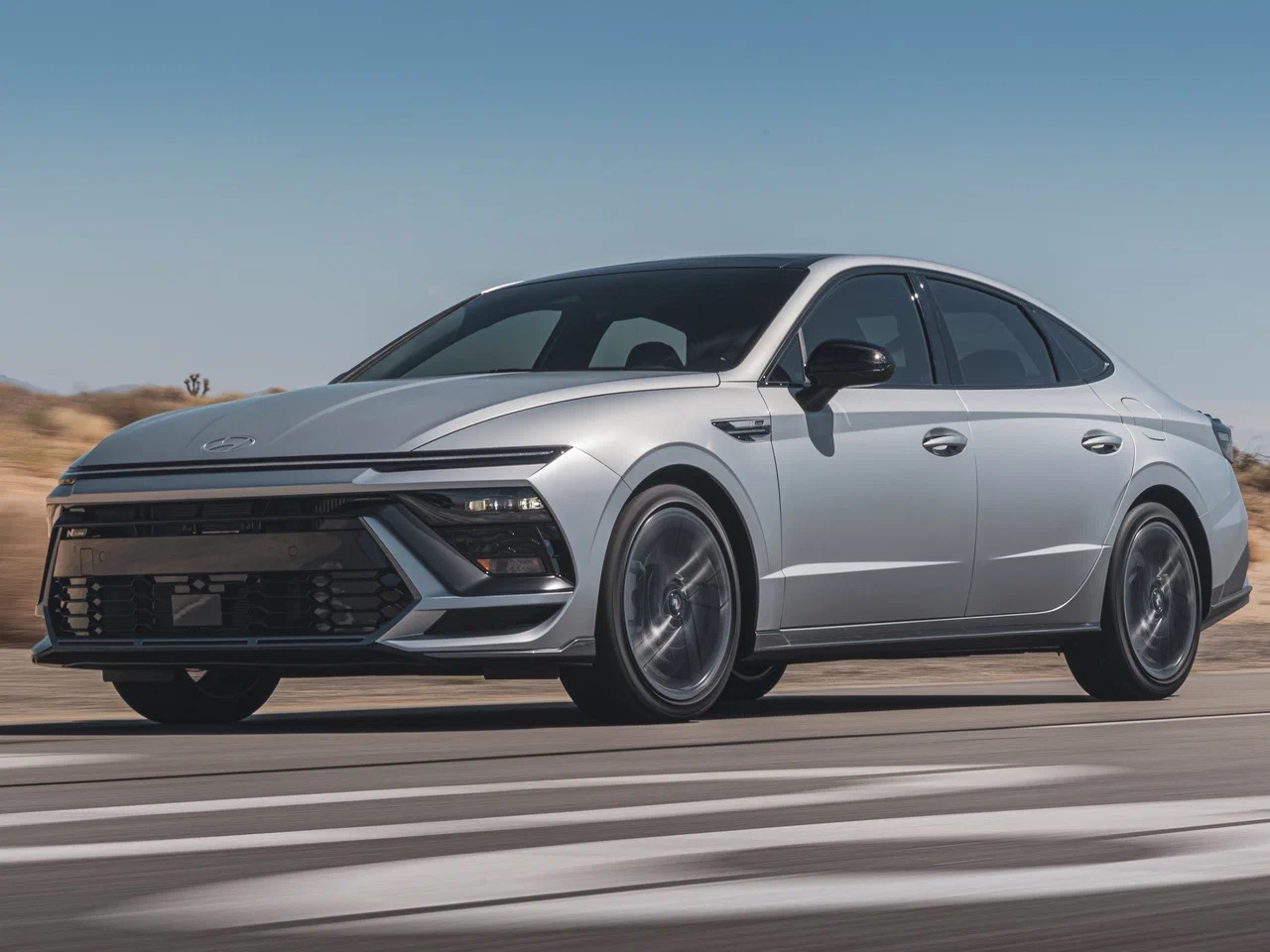Интерьер/салон нового автомобиля Hyundai Sonata