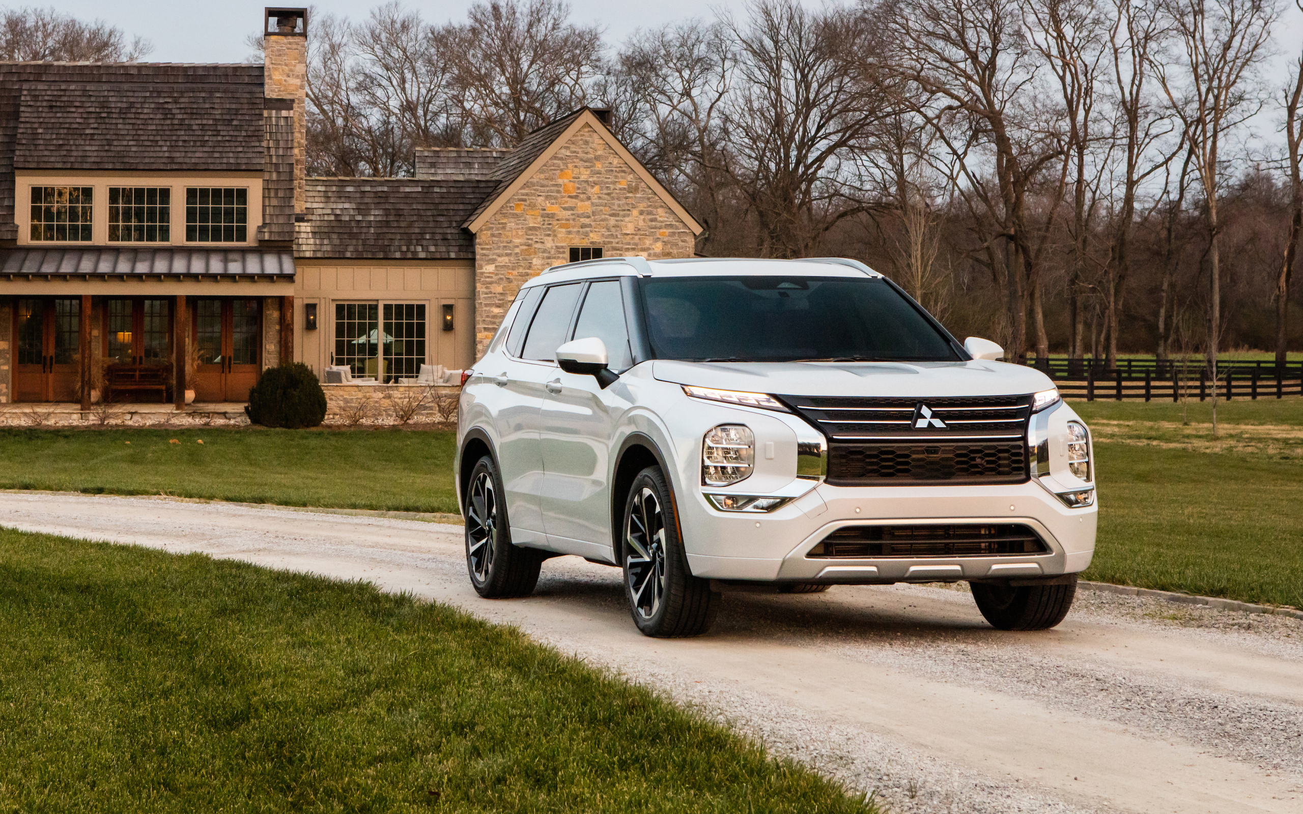 Внешний вид нового автомобиля Mitsubishi Outlander