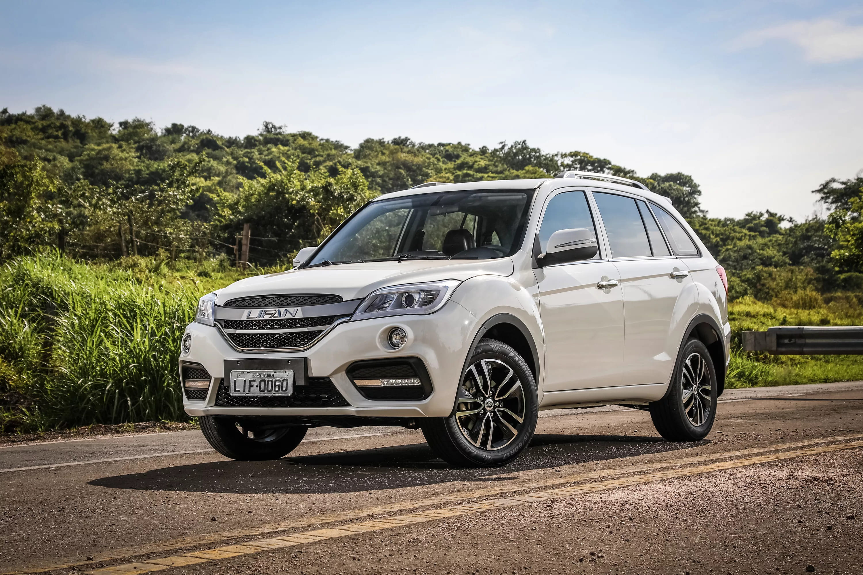 Внешний вид нового автомобиля Lifan X60