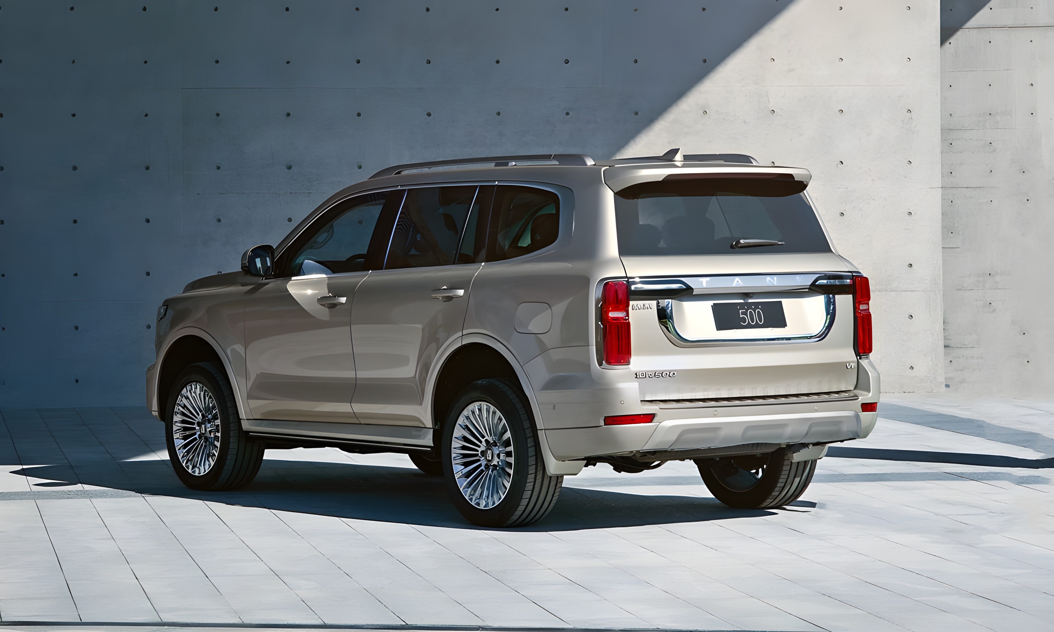 Интерьер/салон нового автомобиля Tank 500