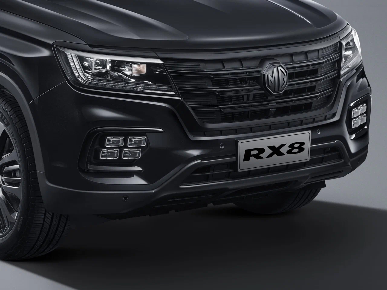 Интерьер/салон нового автомобиля MG RX8