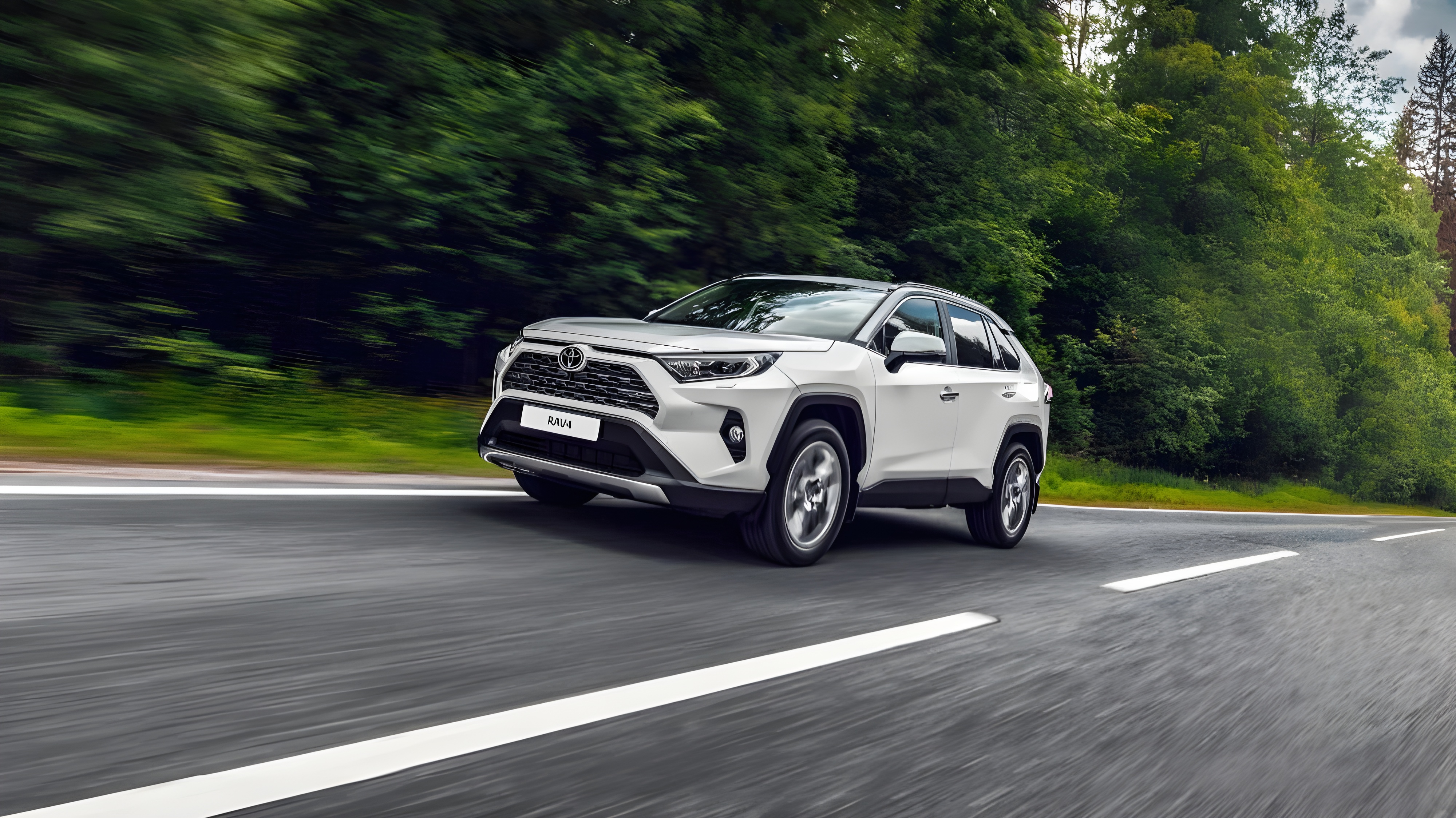 Интерьер/салон нового автомобиля Toyota Rav4