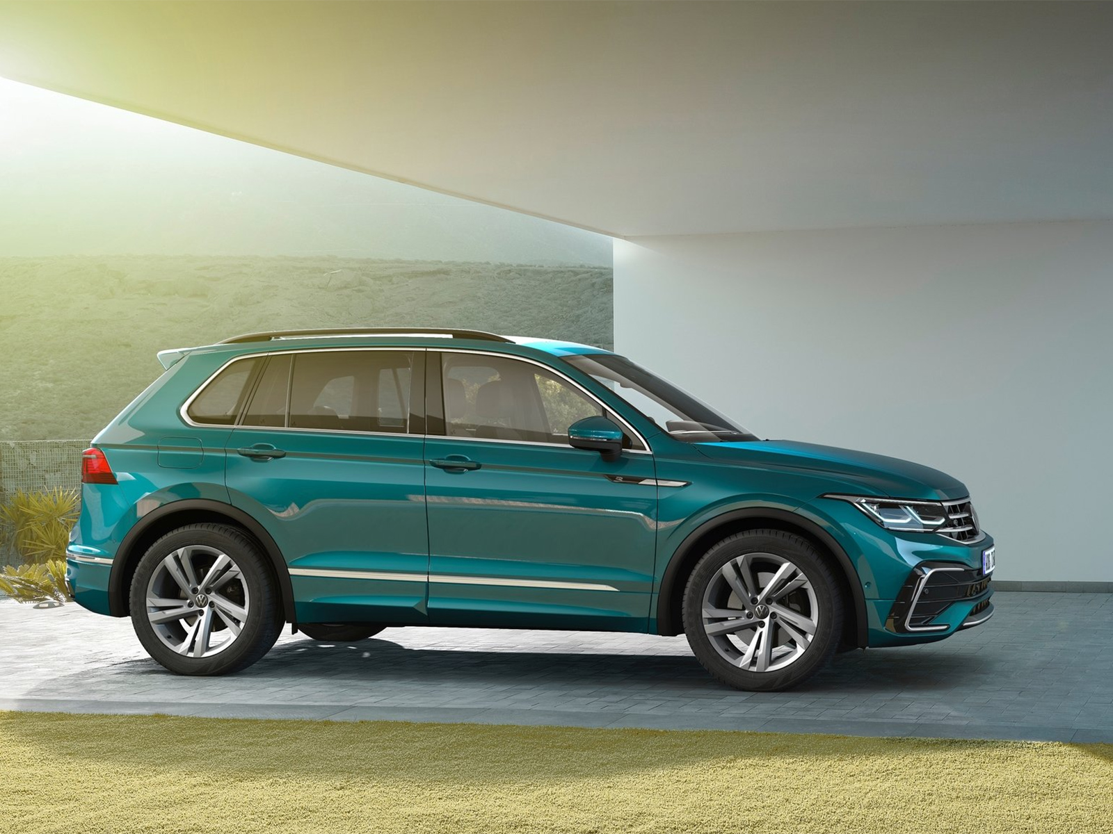 Интерьер/салон нового автомобиля Volkswagen Tiguan