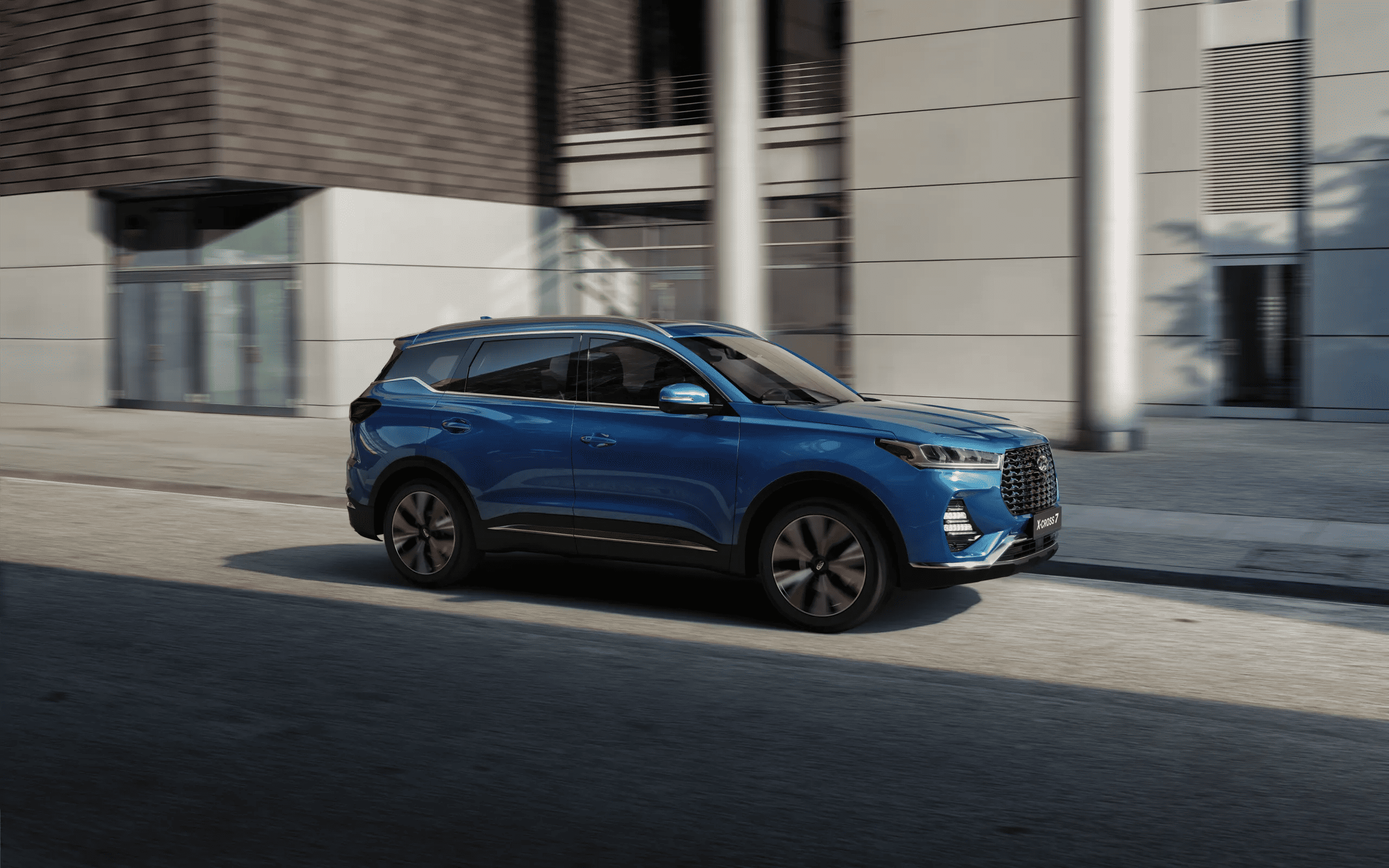 Интерьер/салон нового автомобиля Xcite X-Cross 7