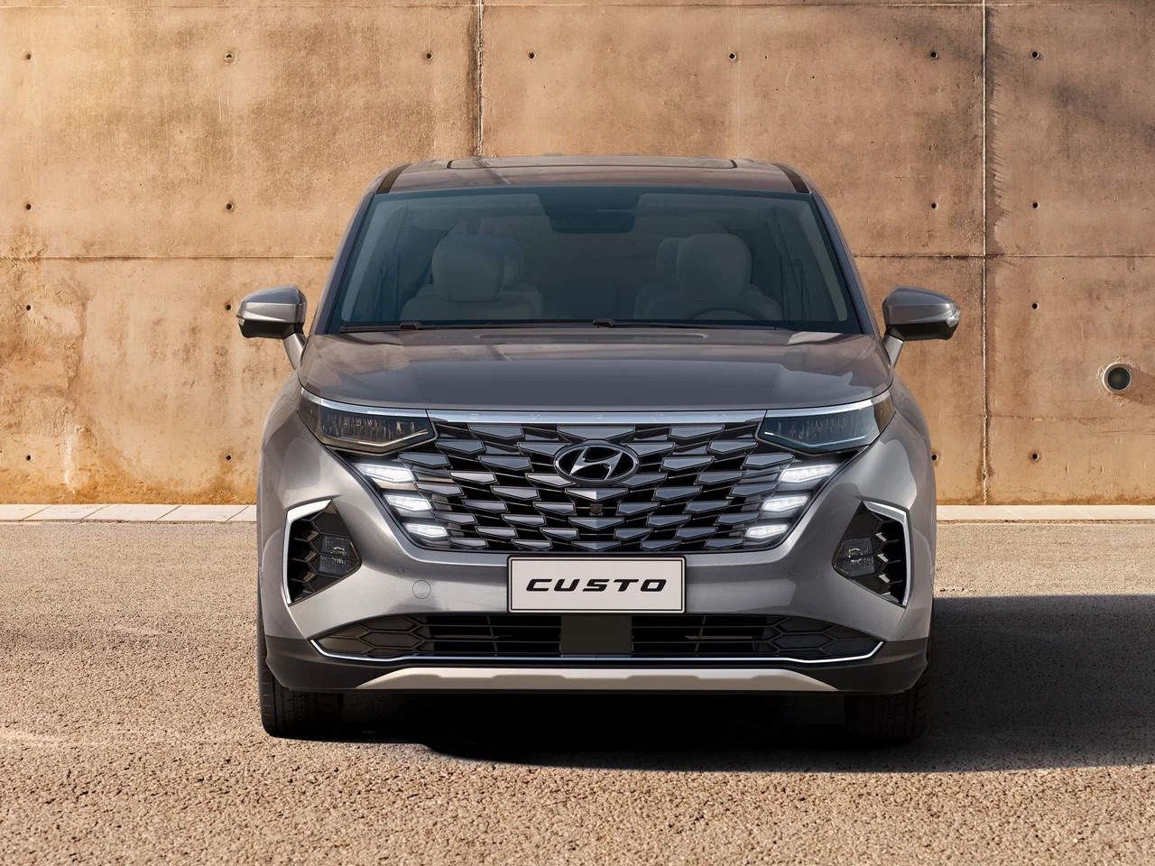Интерьер/салон нового автомобиля Hyundai Custo