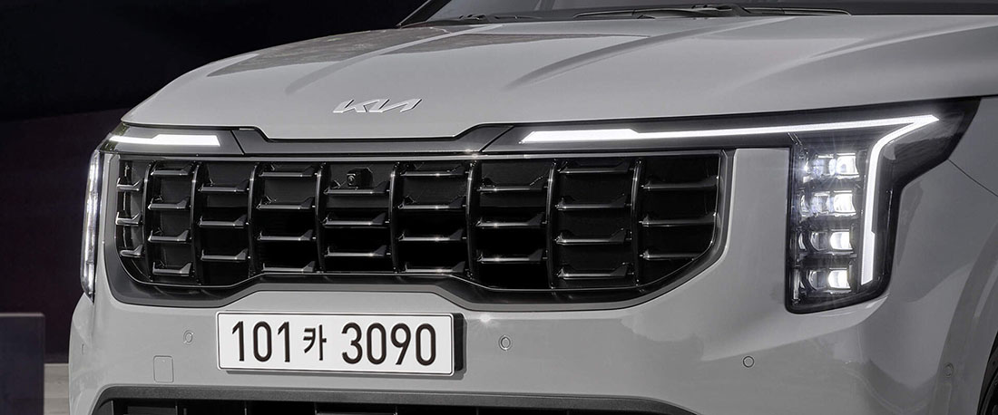 Интерьер/салон нового автомобиля Kia Carnival NEW