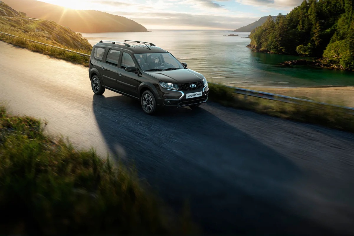 Интерьер/салон нового автомобиля LADA Largus Cross 5 мест