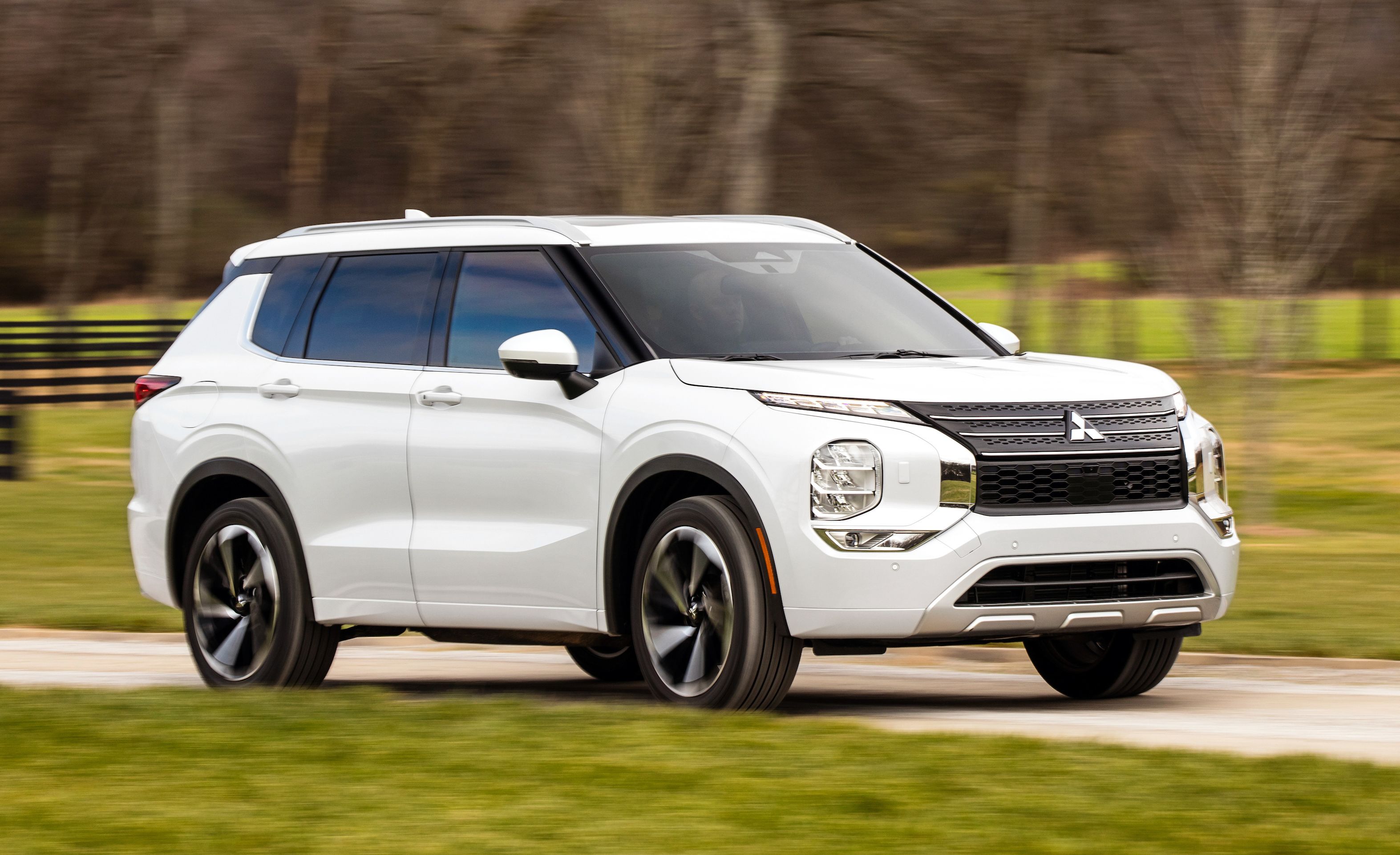 Внешний вид нового автомобиля Mitsubishi Outlander