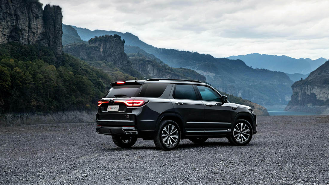 Интерьер/салон нового автомобиля Changan CS95