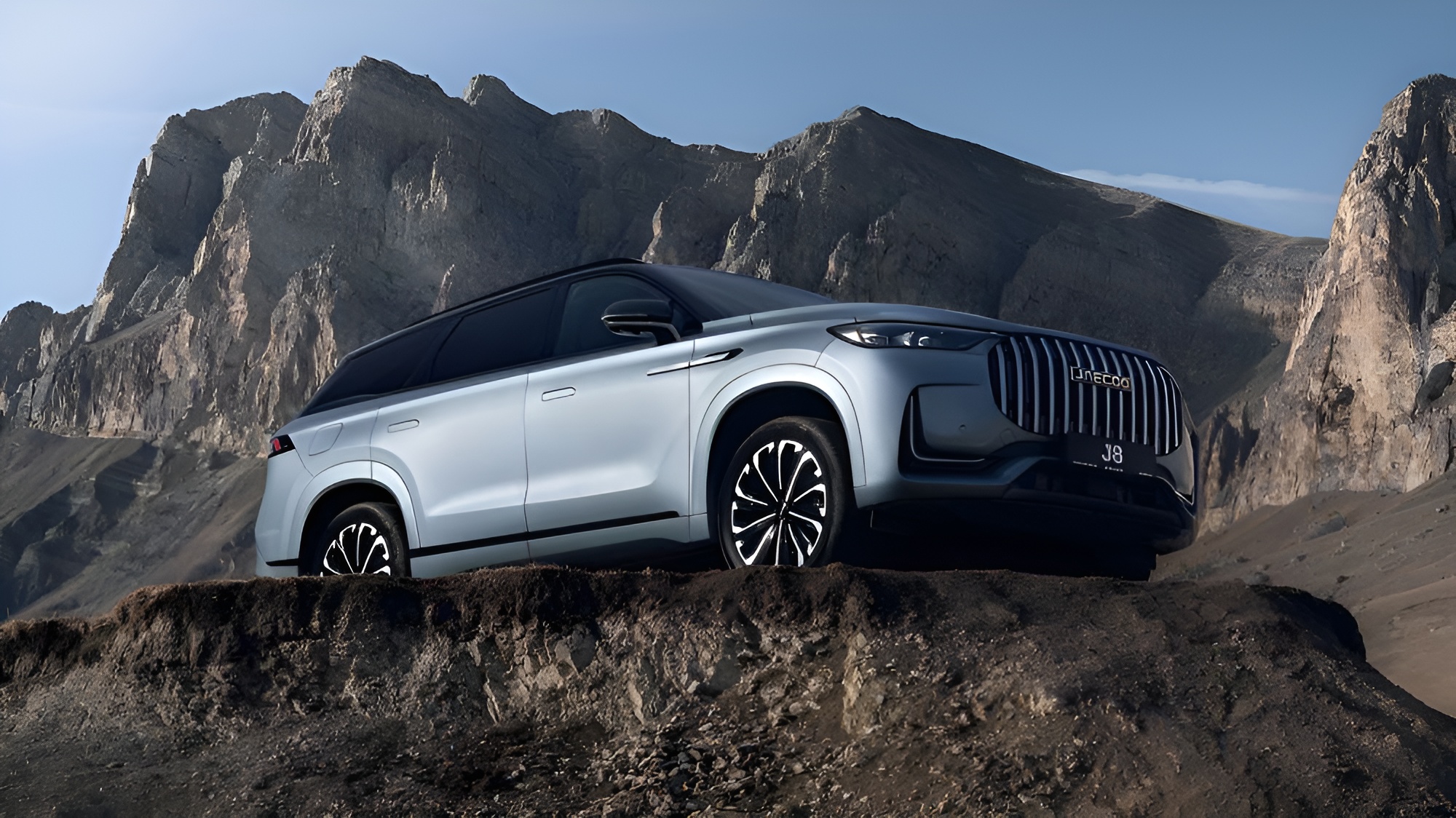 Интерьер/салон нового автомобиля JAECOO J8