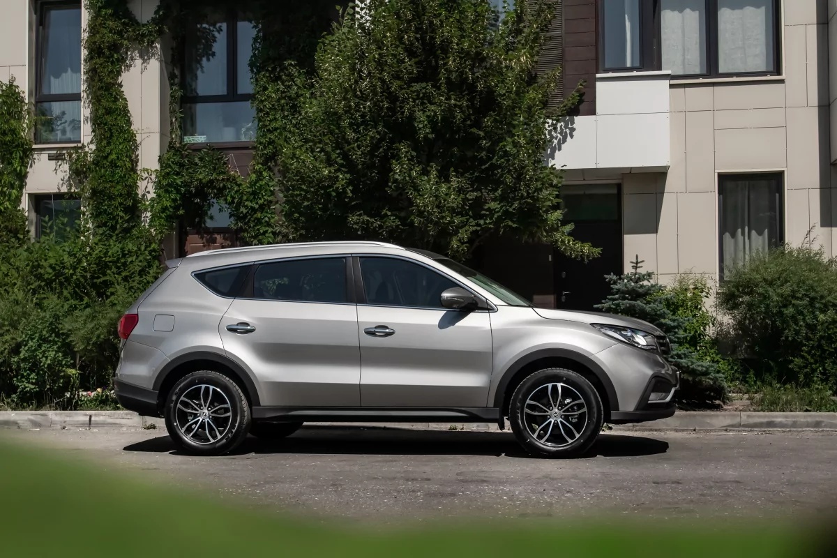 Интерьер/салон нового автомобиля DongFeng SK 580