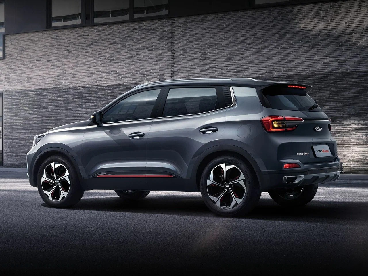 Интерьер/салон нового автомобиля Chery Tiggo 4 Pro