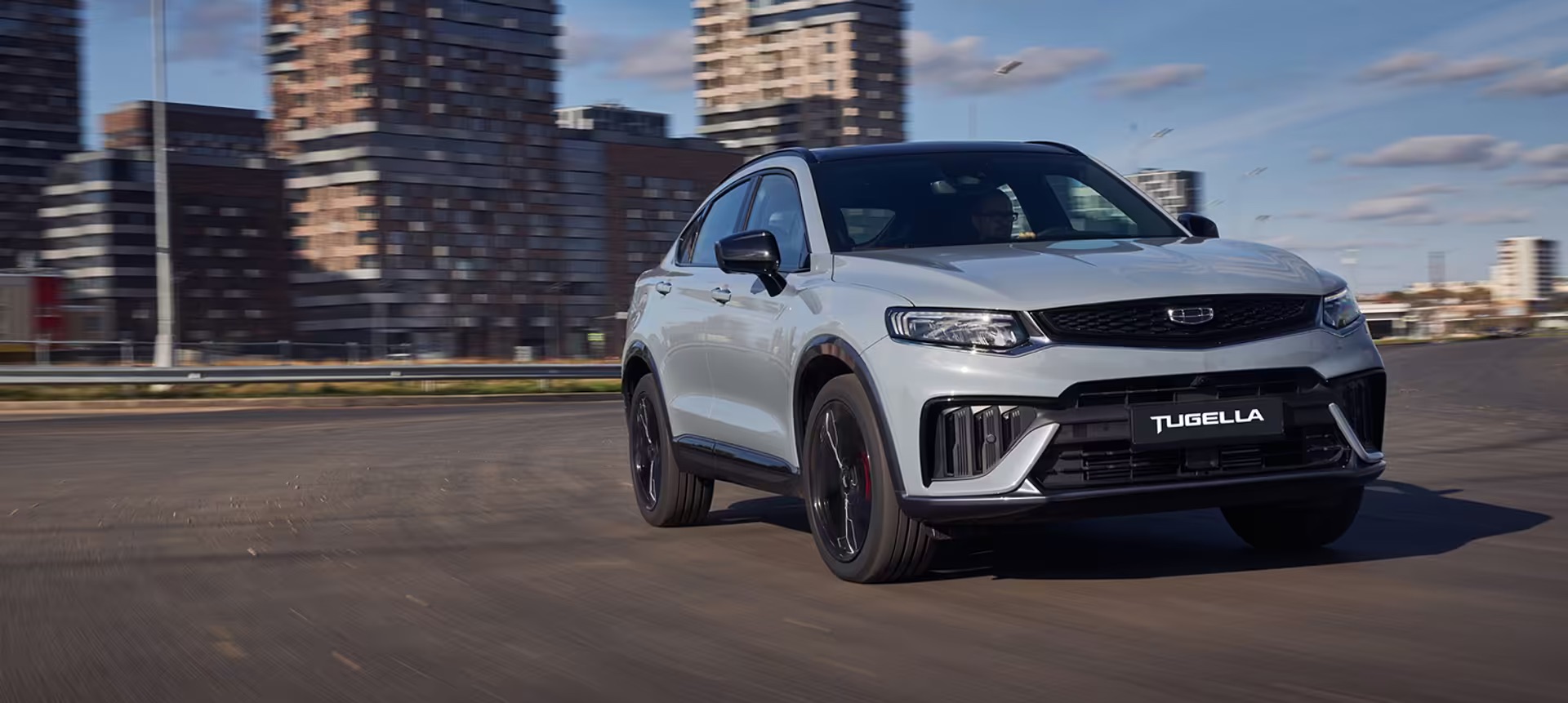 Интерьер/салон нового автомобиля Geely Tugella