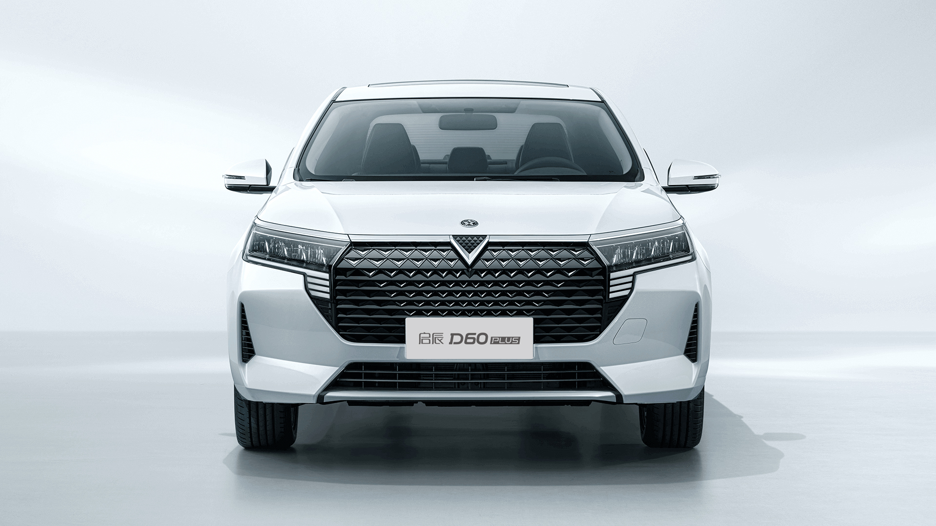Интерьер/салон нового автомобиля Venucia D60 Plus