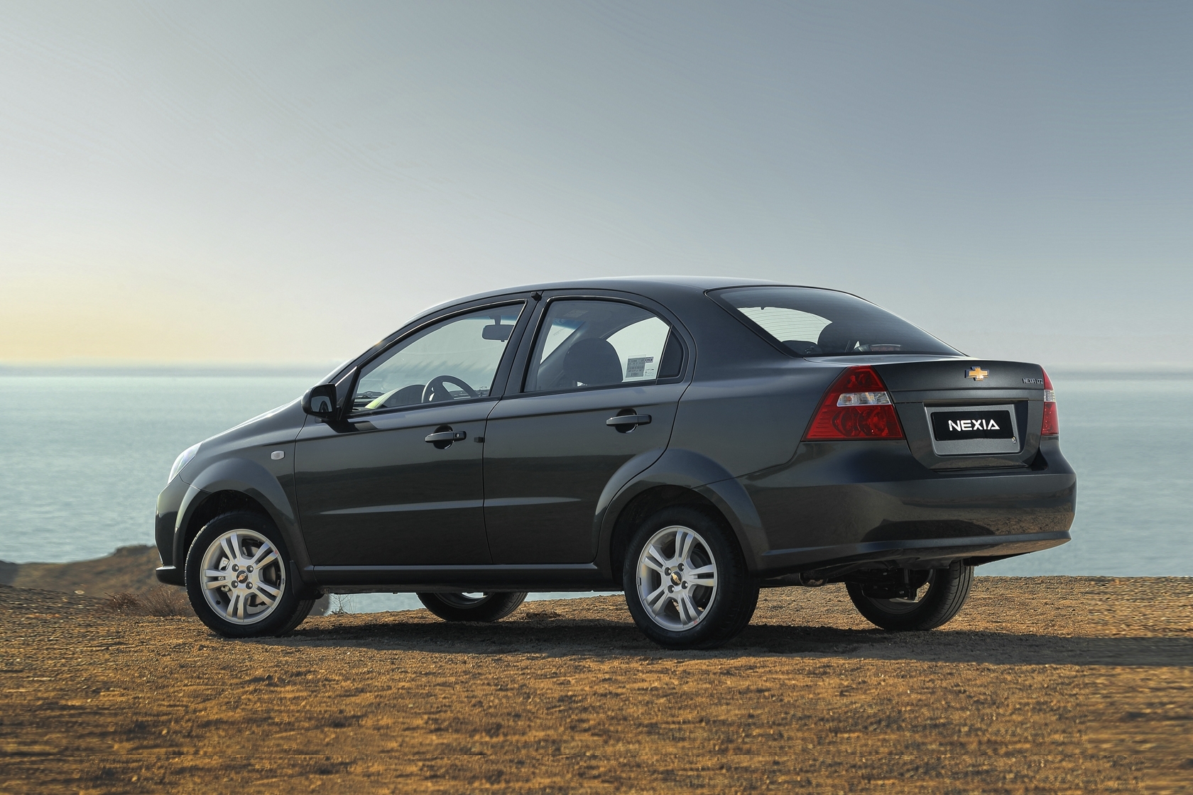 Внешний вид нового автомобиля Chevrolet Nexia