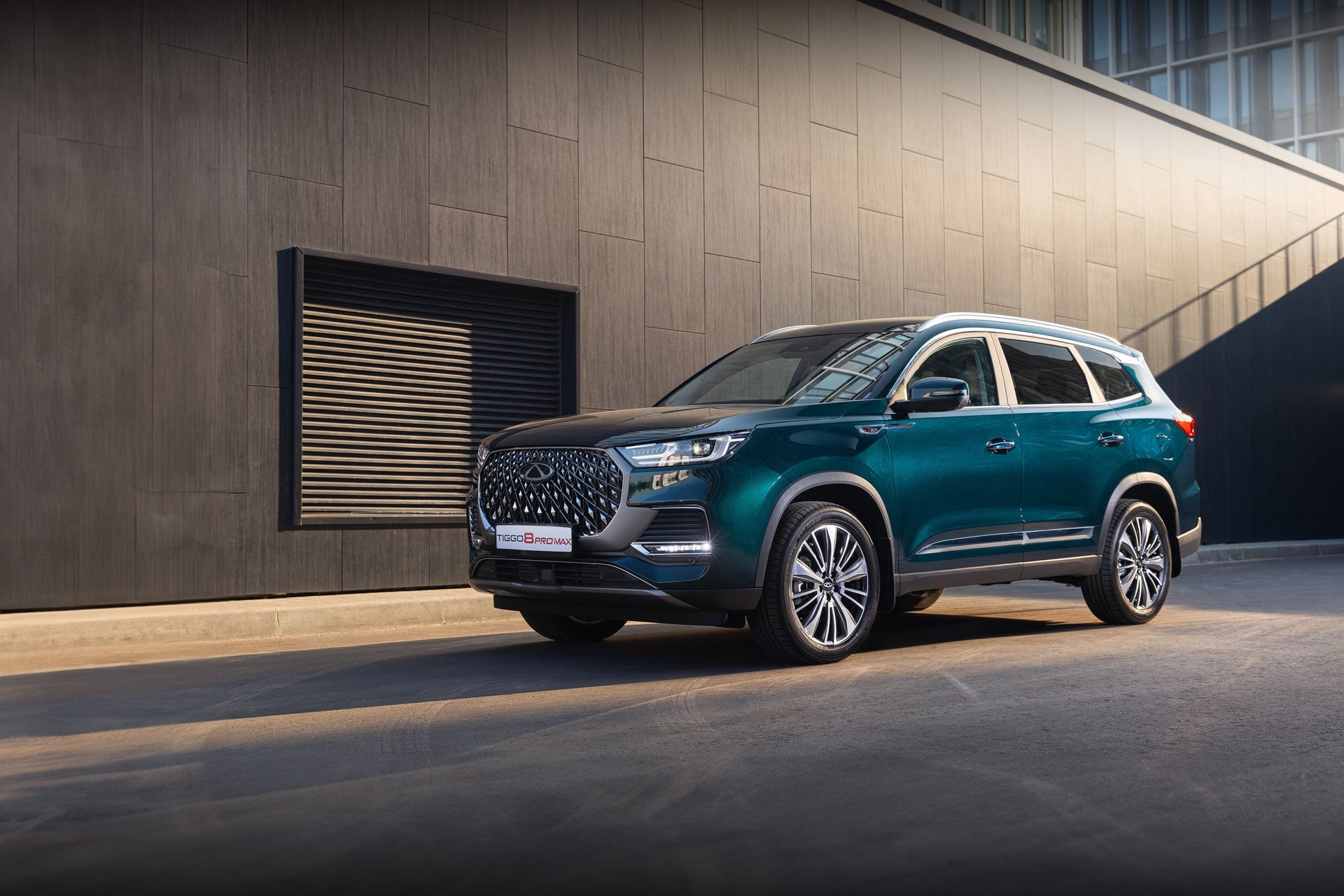 Внешний вид нового автомобиля Chery Tiggo 8 Pro Max