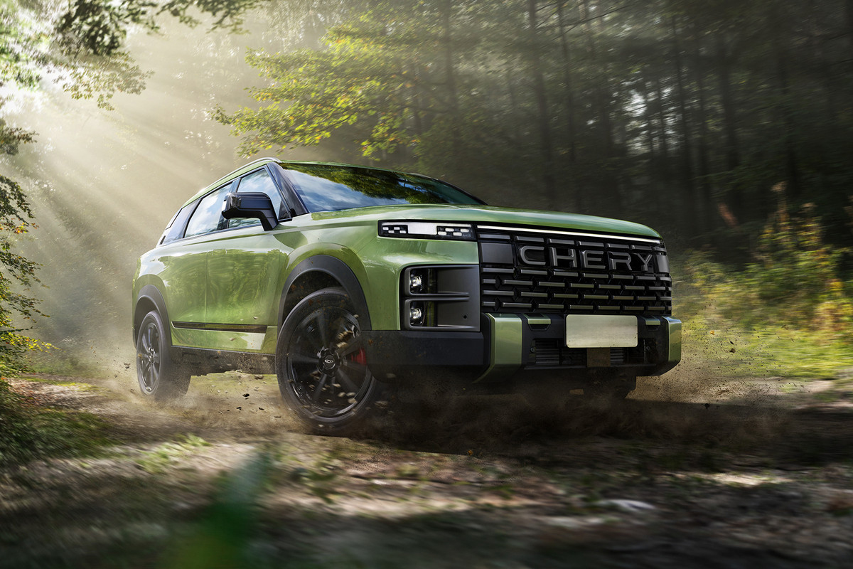 Интерьер/салон нового автомобиля Chery Explore 06