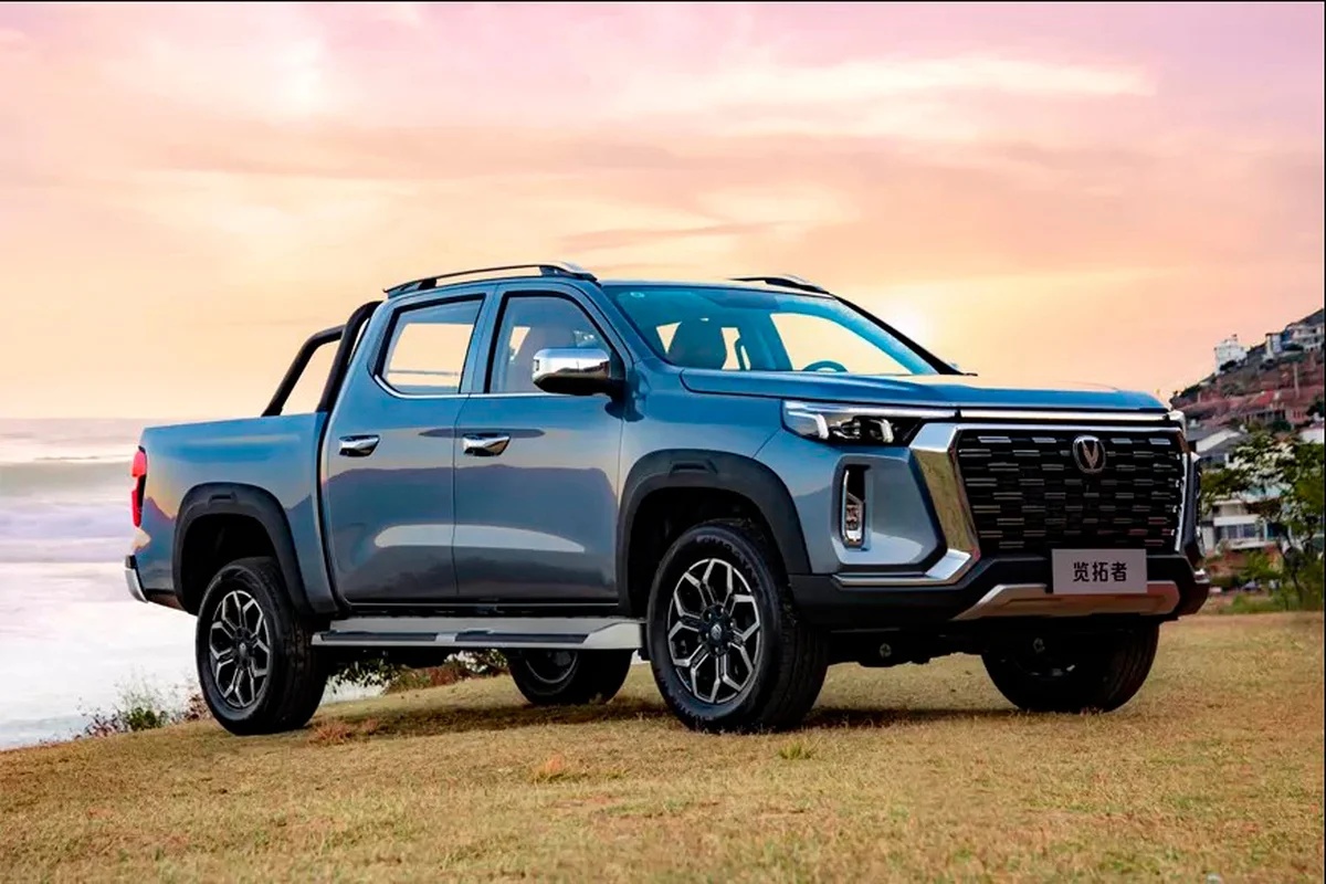 Внешний вид нового автомобиля Changan Hunter Plus