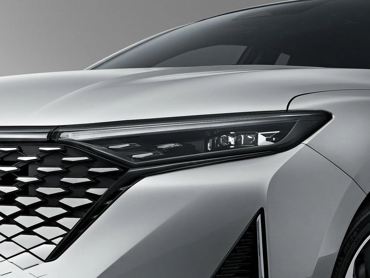 Интерьер/салон нового автомобиля Changan Raeton Plus