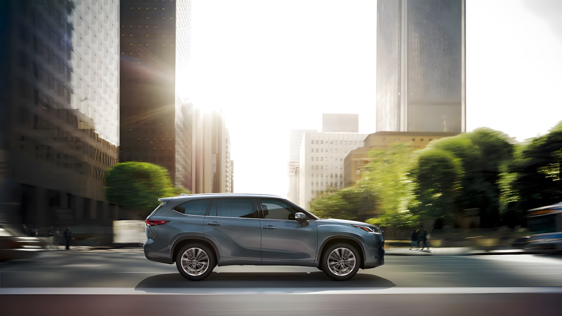 Интерьер/салон нового автомобиля Toyota Highlander