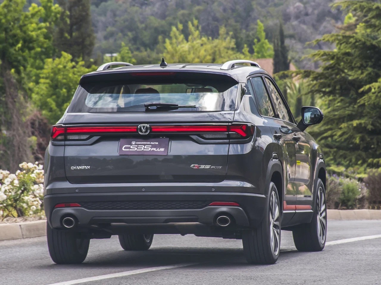 Интерьер/салон нового автомобиля Changan CS35PLUS 