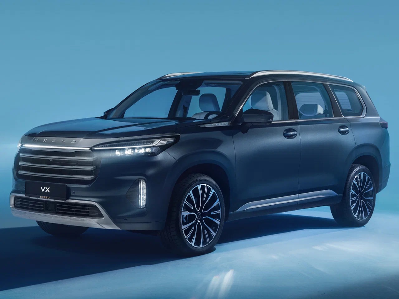 Интерьер/салон нового автомобиля EXEED VX