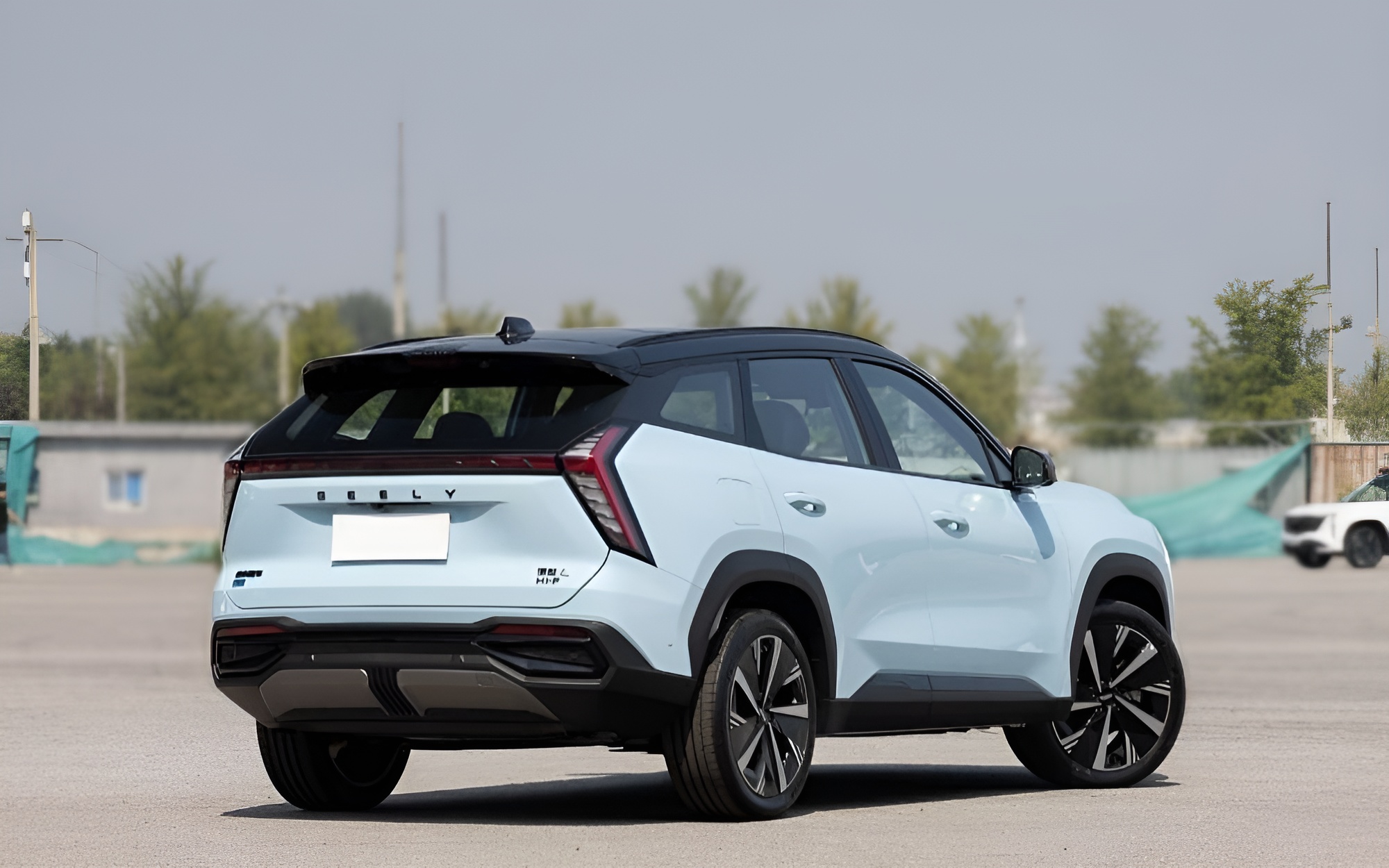 Внешний вид нового автомобиля Geely Atlas NEW