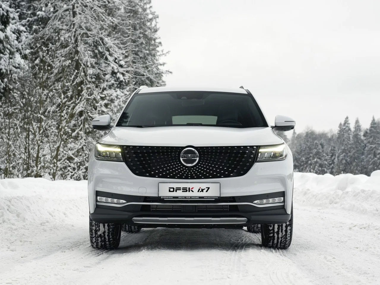 Интерьер/салон нового автомобиля DongFeng DFSK ix7