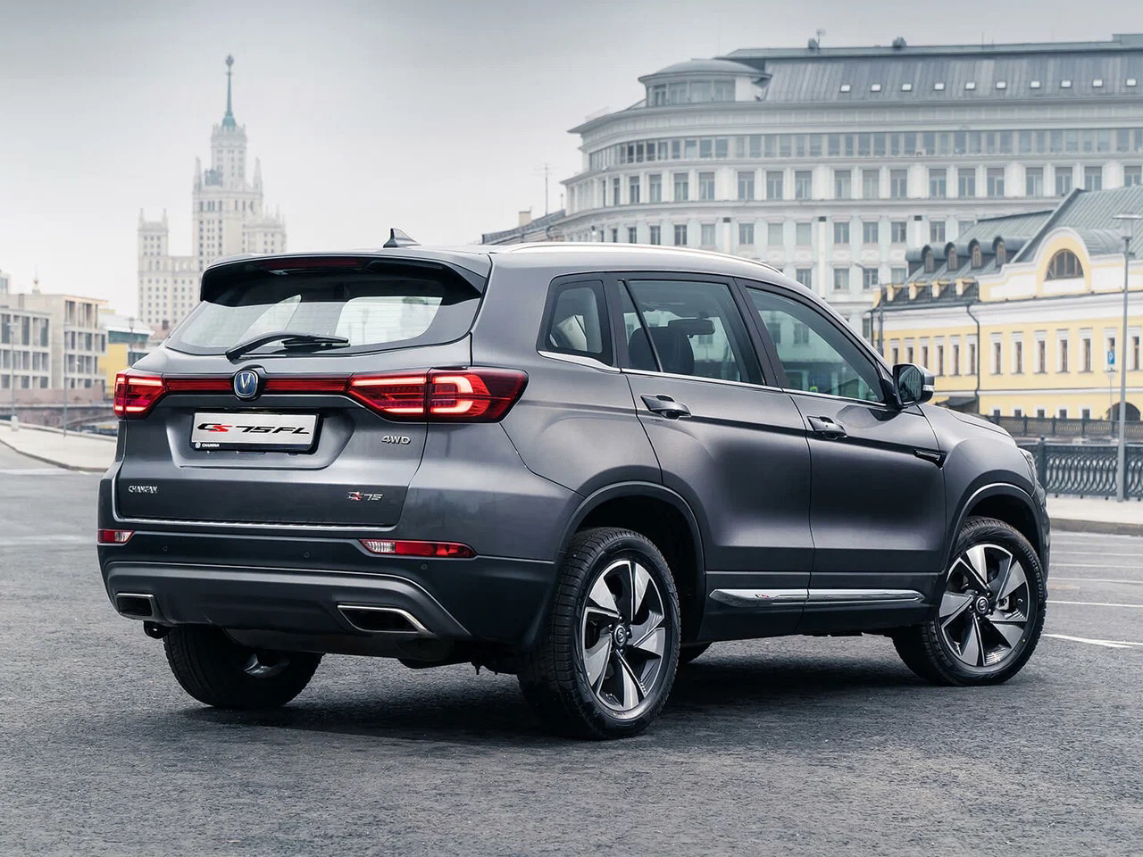 Интерьер/салон нового автомобиля Changan CS75FL