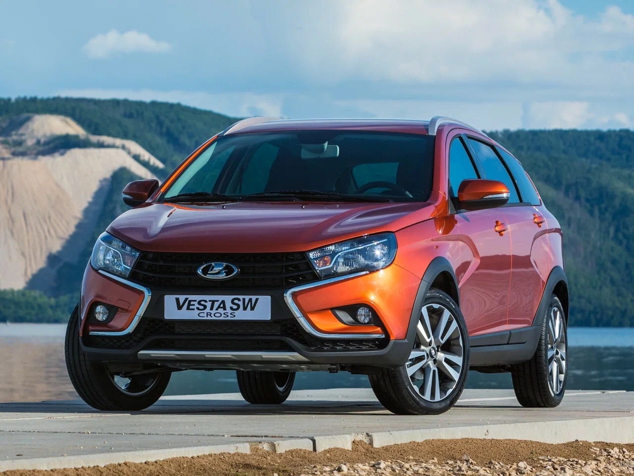 Интерьер/салон нового автомобиля LADA Vesta SW Cross