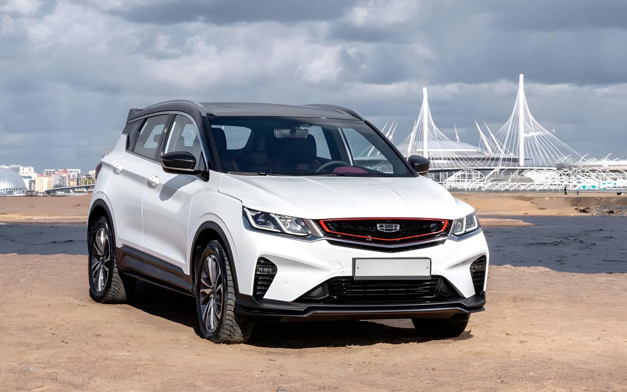 Интерьер/салон нового автомобиля Geely Coolray