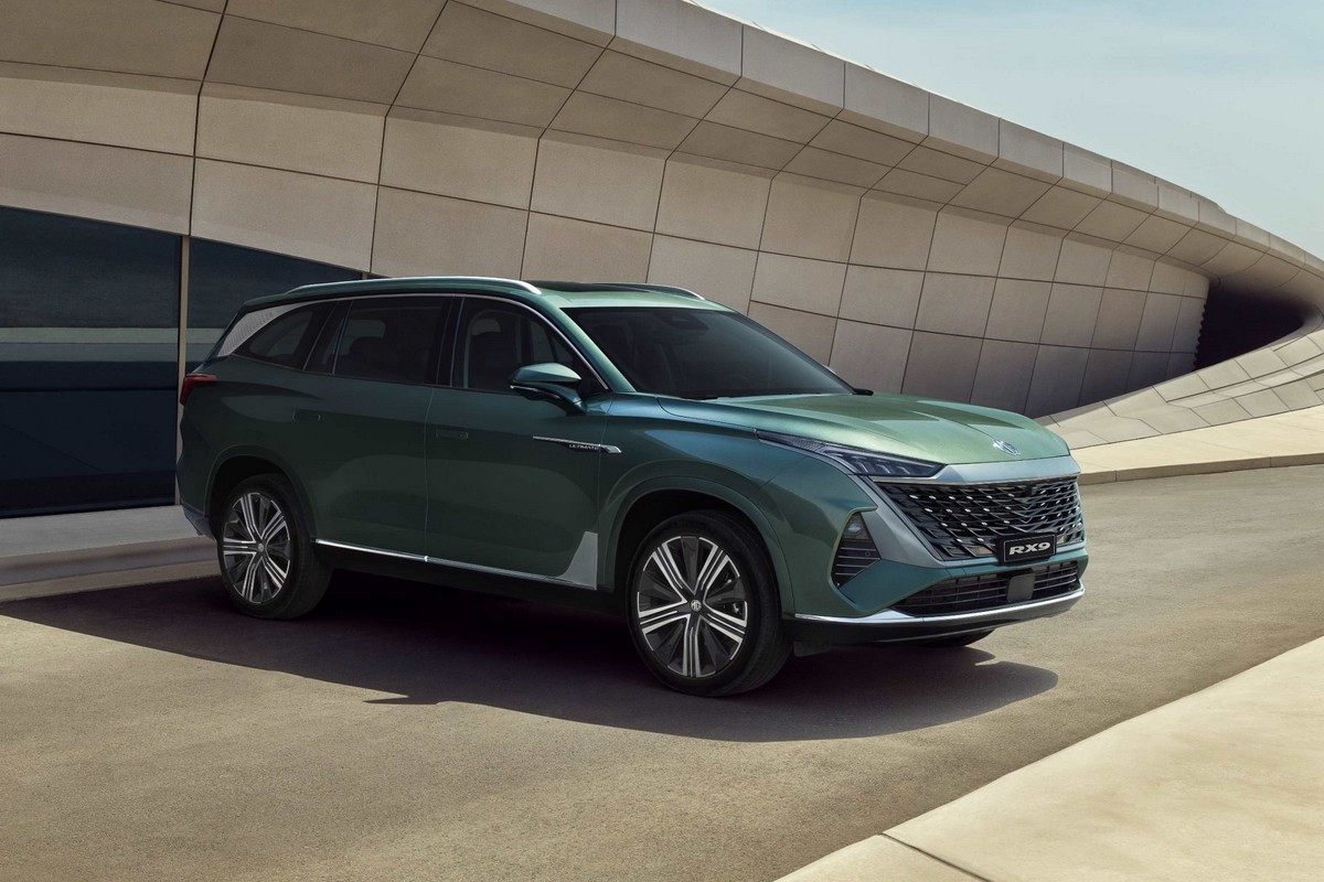 Интерьер/салон нового автомобиля MG RX9