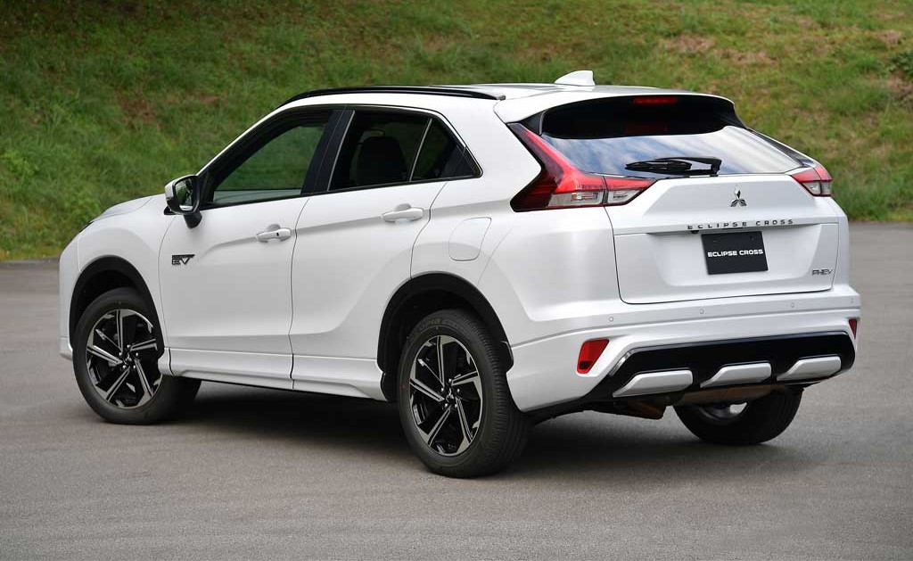 Внешний вид нового автомобиля Mitsubishi Eclipse Cross