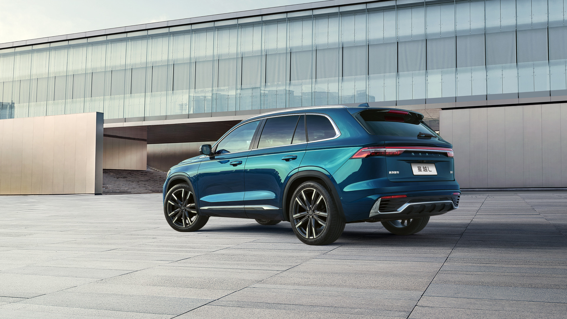 Внешний вид нового автомобиля Geely Xingyue L