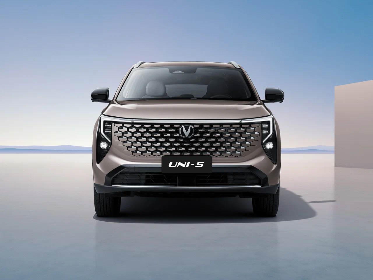 Интерьер/салон нового автомобиля Changan UNI-S