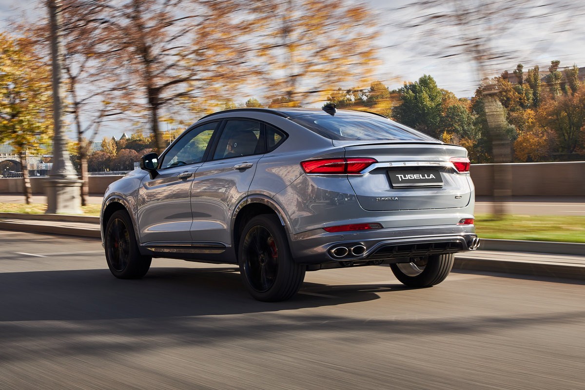 Интерьер/салон нового автомобиля Geely Tugella