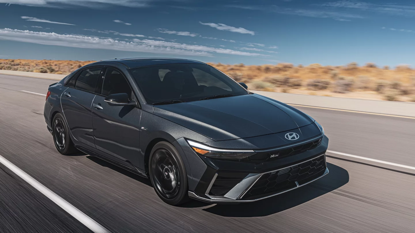 Внешний вид нового автомобиля Hyundai Elantra NEW