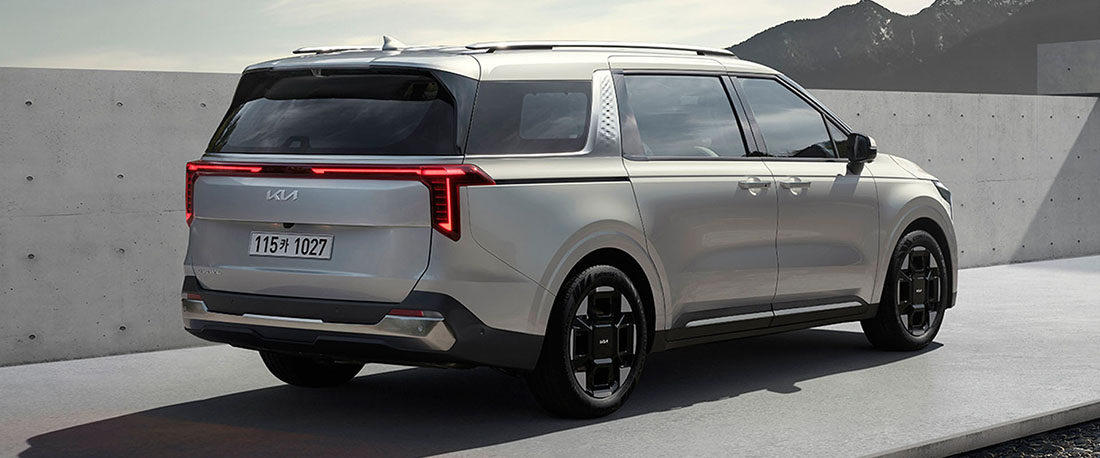 Интерьер/салон нового автомобиля Kia Carnival NEW