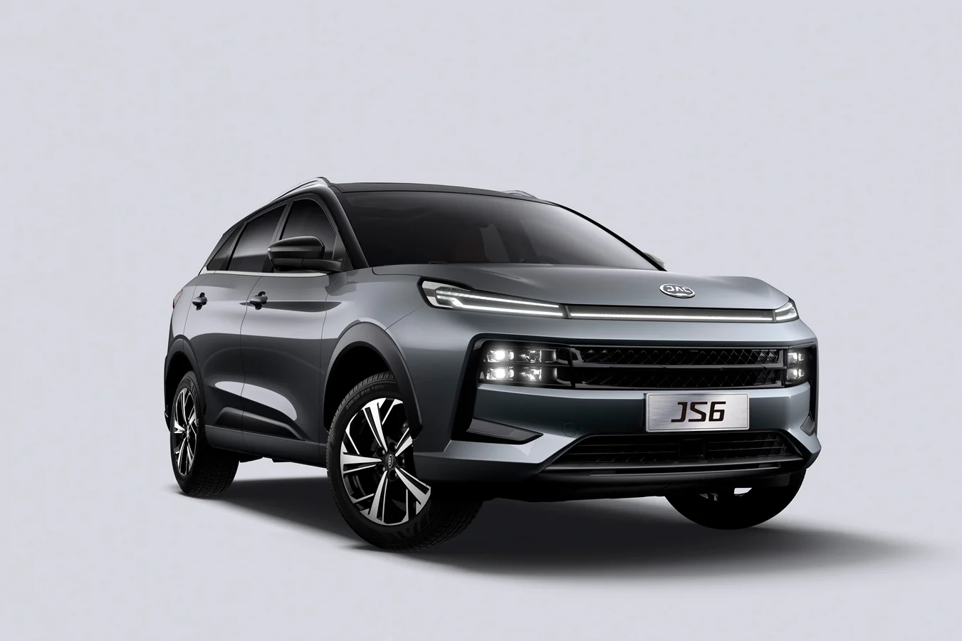 Внешний вид нового автомобиля JAC JS6