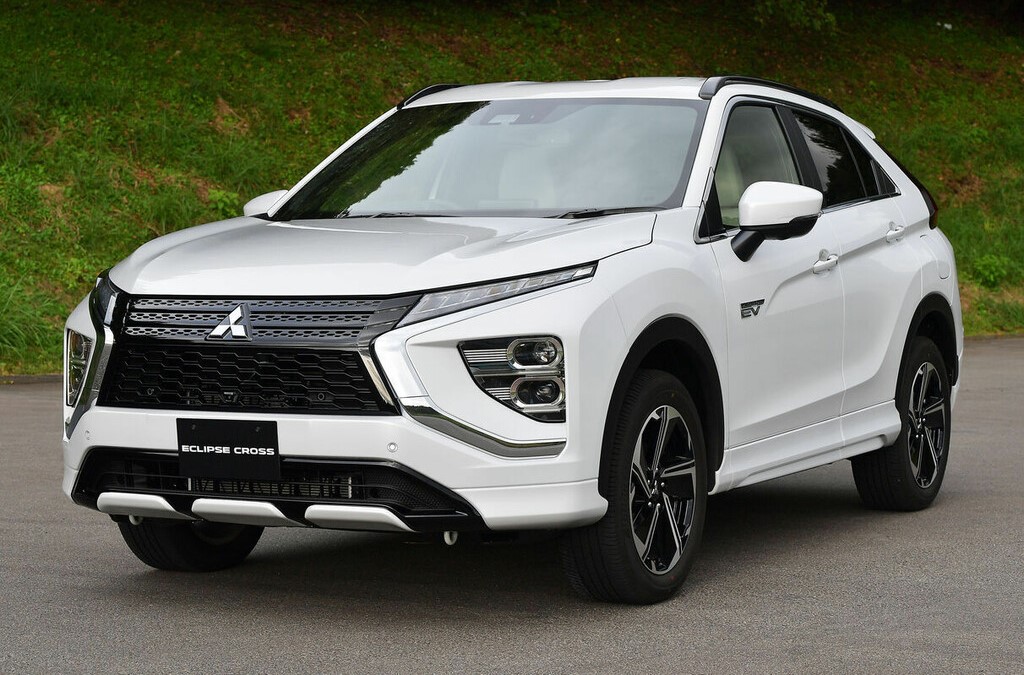 Интерьер/салон нового автомобиля Mitsubishi Eclipse Cross