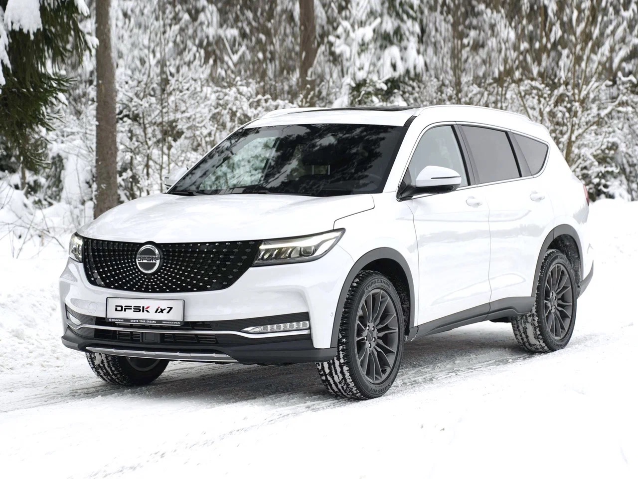 Интерьер/салон нового автомобиля DongFeng DFSK ix7