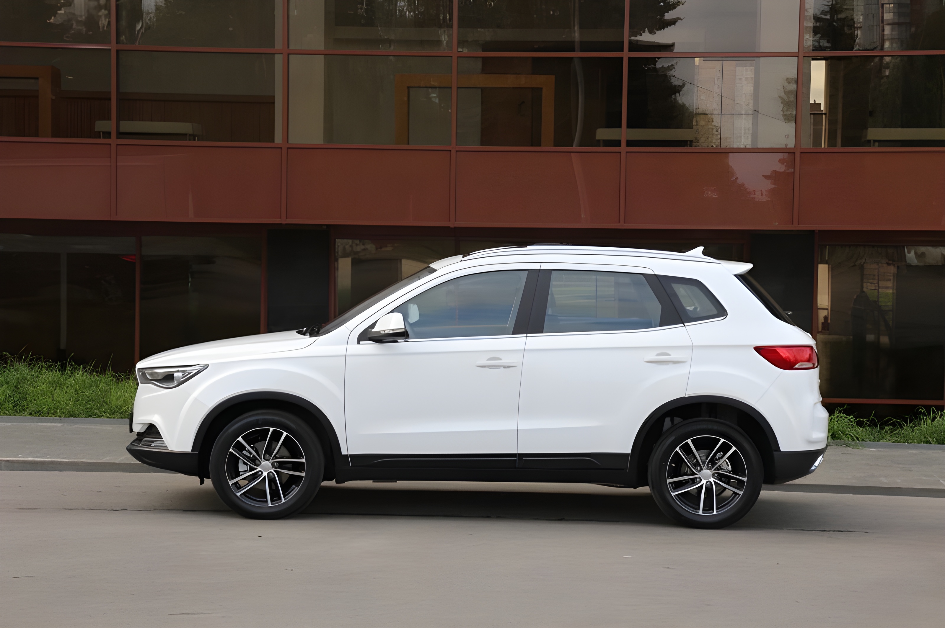 Интерьер/салон нового автомобиля FAW Besturn X40