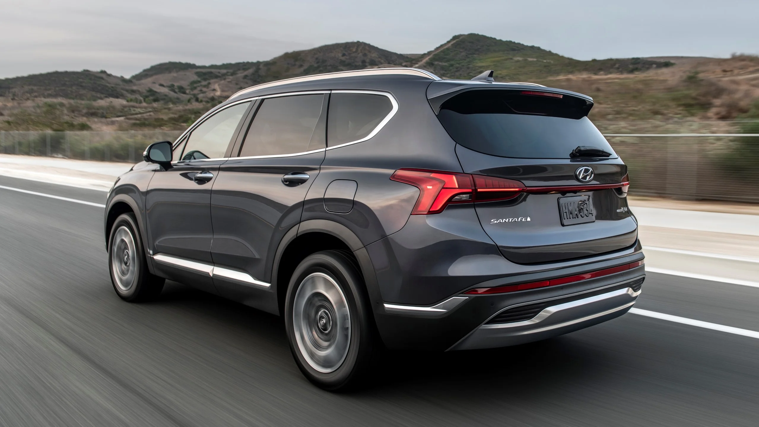 Внешний вид нового автомобиля Hyundai Santa Fe