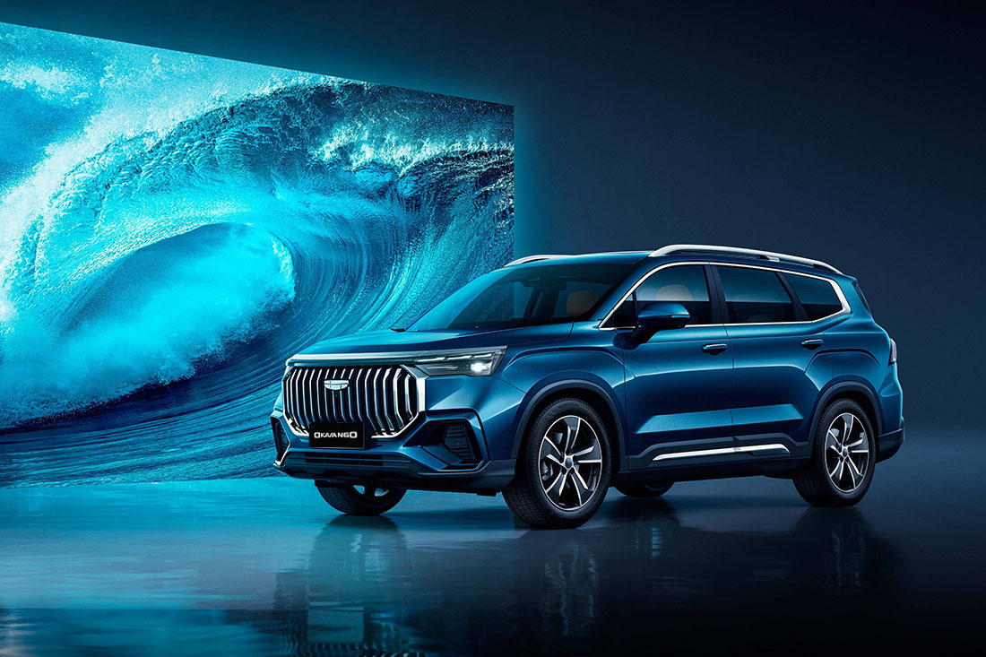 Интерьер/салон нового автомобиля Geely Okavango