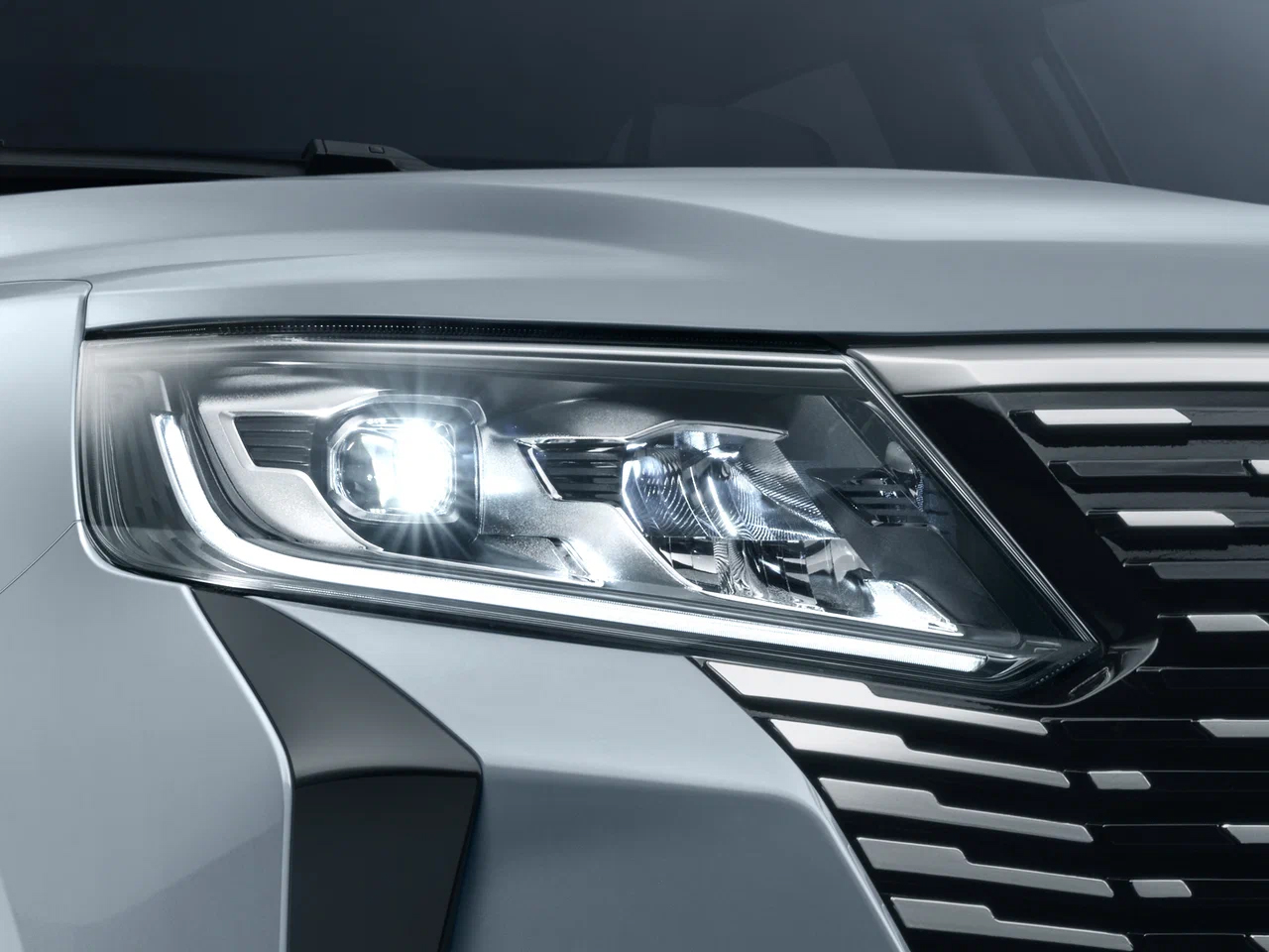 Внешний вид нового автомобиля Geely Haoyue Pro