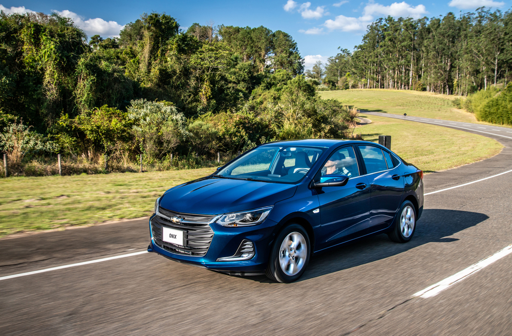 Интерьер/салон нового автомобиля Chevrolet Onix