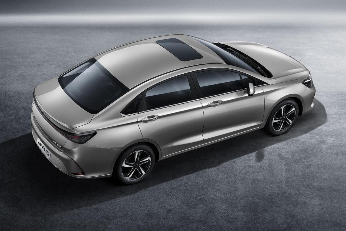 Интерьер/салон нового автомобиля BAIC U5 Plus